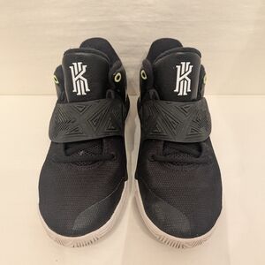 Nike Kyrie Flytrap 3 Basketball Shoes / Black Volt / Big Boy Size 5.5Y